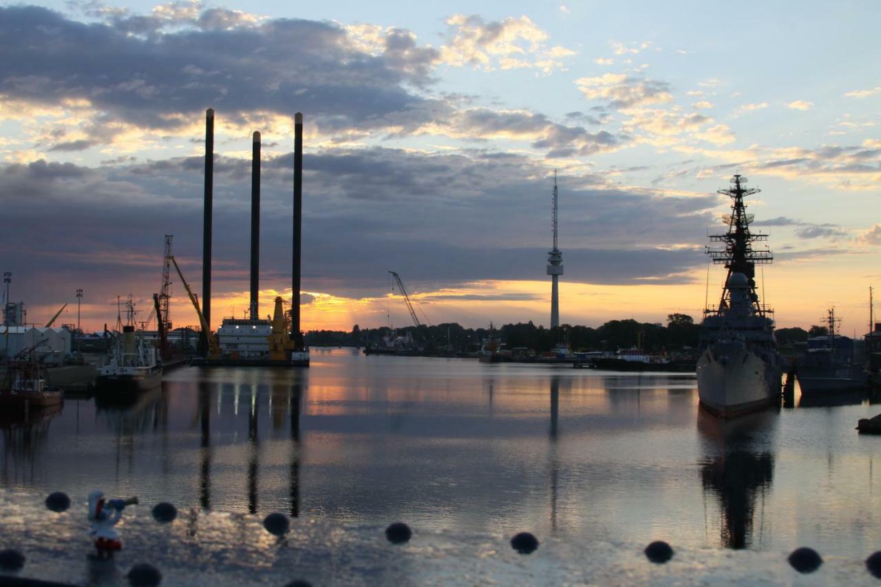 Kapitanswohnung Kaiser Wilhelm Brucke Wilhelmshaven Exteriör bild